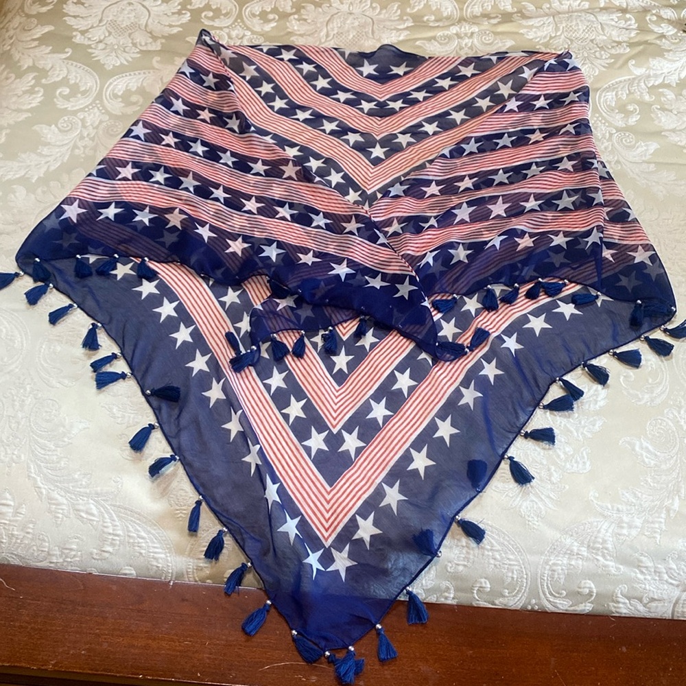 U.S. Flag patriotic triangle shawl/wrap/scarf
